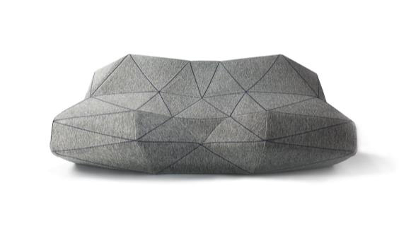 “奏でる”枕「PILO」枕元に音の空間を演出、52面の独自形状で快適な寝心地を｜写真2