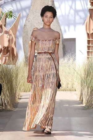 ディオール 17-18年秋冬オートクチュールコレクション - 力強くしなやかに冒険を続ける女性達｜写真46