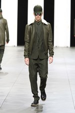 ディオールオム 2012-13年秋冬コレクション - ミリタリーとラグジュアリーのコラボレーション｜写真13