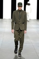 ディオールオム 2012-13年秋冬コレクション - ミリタリーとラグジュアリーのコラボレーション｜写真21