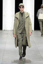 ディオールオム 2012-13年秋冬コレクション - ミリタリーとラグジュアリーのコラボレーション｜写真31