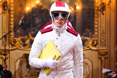 モンクレール ガム・ブルー(MONCLER GAMME BLEU) コレクション