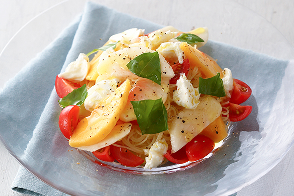 キハチ カフェ「黄金桃」