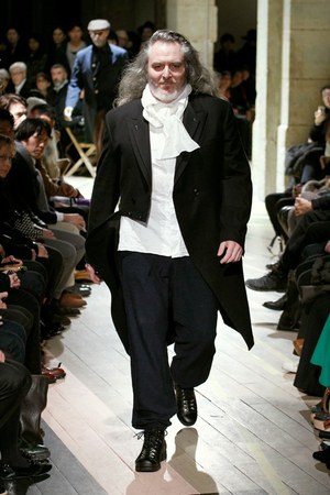ヨウジヤマモト 2012-13年秋冬メンズコレクション - それぞれの道をゆく男達に贈るスタイル｜写真13