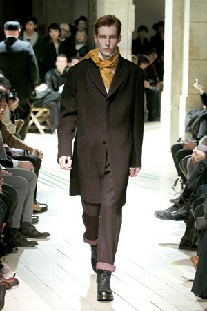 ヨウジヤマモト 2012-13年秋冬メンズコレクション - それぞれの道をゆく男達に贈るスタイル｜写真20