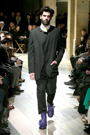 ヨウジヤマモト 2012-13年秋冬メンズコレクション - それぞれの道をゆく男達に贈るスタイル｜写真24