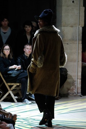 ヨウジヤマモト 2012-13年秋冬メンズコレクション - それぞれの道をゆく男達に贈るスタイル｜写真33
