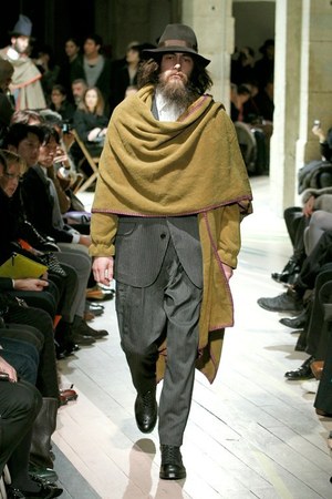 ヨウジヤマモト 2012-13年秋冬メンズコレクション - それぞれの道をゆく男達に贈るスタイル｜写真44