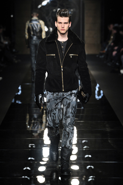 ヴェルサーチ(VERSACE) 2012-13年秋冬コレクション - ラギッドラグジュアリーな男らしさ | 写真