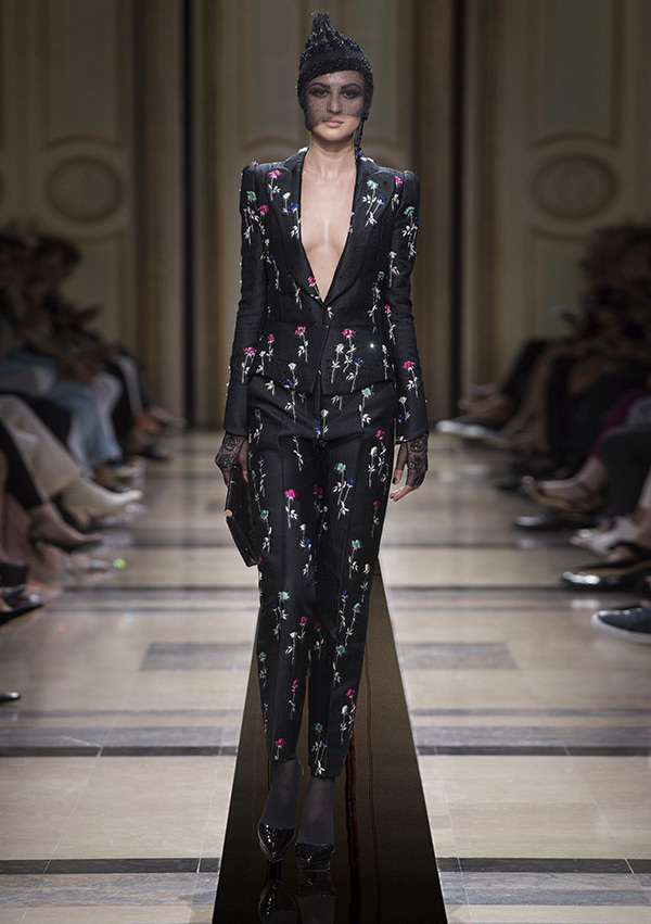 ジョルジオ アルマーニ プリヴェ オートクチュール(GIORGIO ARMANI PRIVÉ Haute Couture) 2017-18年秋冬ウィメンズコレクション  - 写真13