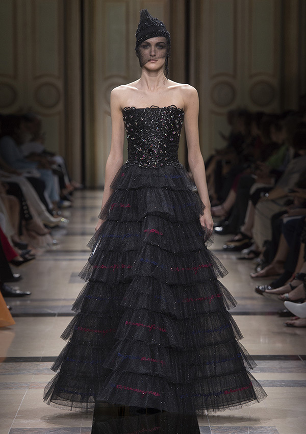 ジョルジオ アルマーニ プリヴェ オートクチュール(GIORGIO ARMANI PRIVÉ Haute Couture) 2017-18年秋冬ウィメンズコレクション  - 写真46