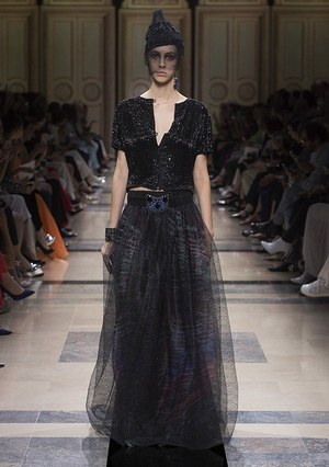 ジョルジオ アルマーニ プリヴェ17年秋冬オートクチュールコレクション - 花と夜空が誘う神秘の世界｜写真22