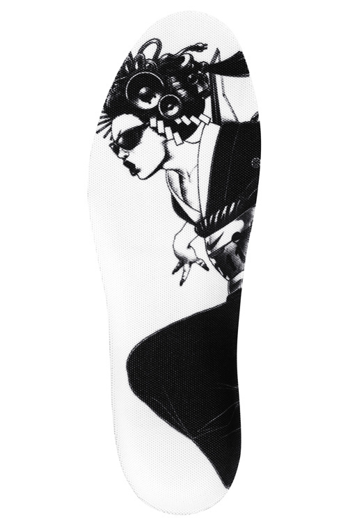 アートワークを配したオシャレなランニングシューズ「ナイキ ルナグライド+ 3 CITY “TOKYO”」 | 写真