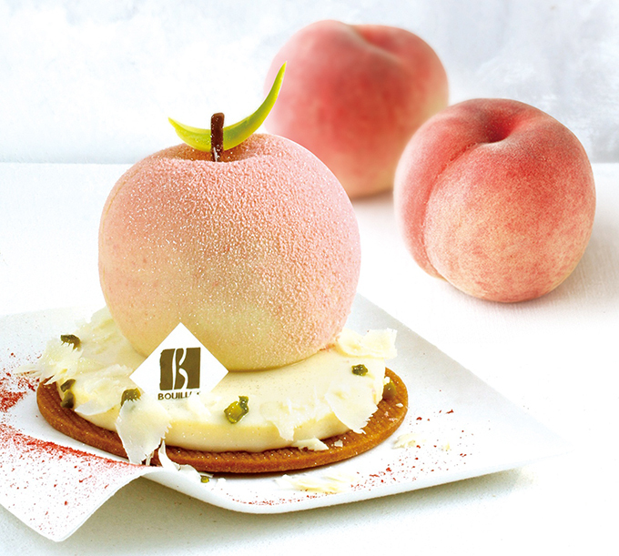 3種の桃のスイーツが大阪・梅田「セバスチャン・ブイエ」に集合 - 赤桃、白桃、黄桃がケーキに | 写真