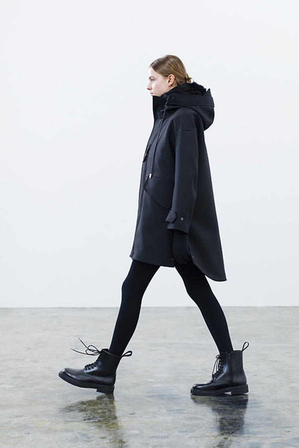 B15075 ザリラクス 17aw サテンレイヤードウールトレンチコート　46 B15075 ザリラクス 17aw サテンレイヤードウールトレンチコート