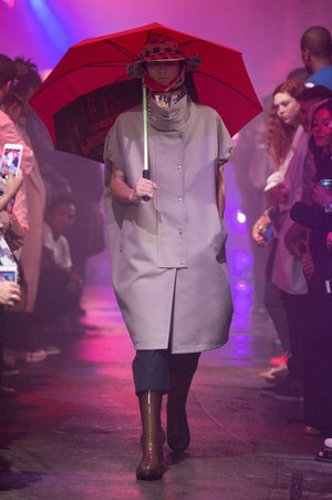 ラフ シモンズ2018年春夏コレクション - オリエンタルとトラッドで表現するストリートスタイル｜写真24