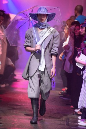 ラフ シモンズ2018年春夏コレクション - オリエンタルとトラッドで表現するストリートスタイル｜写真27