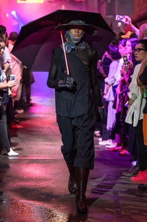 ラフ シモンズ2018年春夏コレクション - オリエンタルとトラッドで表現するストリートスタイル｜写真42