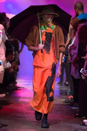 ラフ シモンズ2018年春夏コレクション - オリエンタルとトラッドで表現するストリートスタイル｜写真46