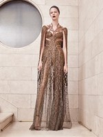 アトリエ ヴェルサーチ 17年秋冬オートクチュールコレクション、芸術的な精密さと彫刻のようなフォルム｜写真12