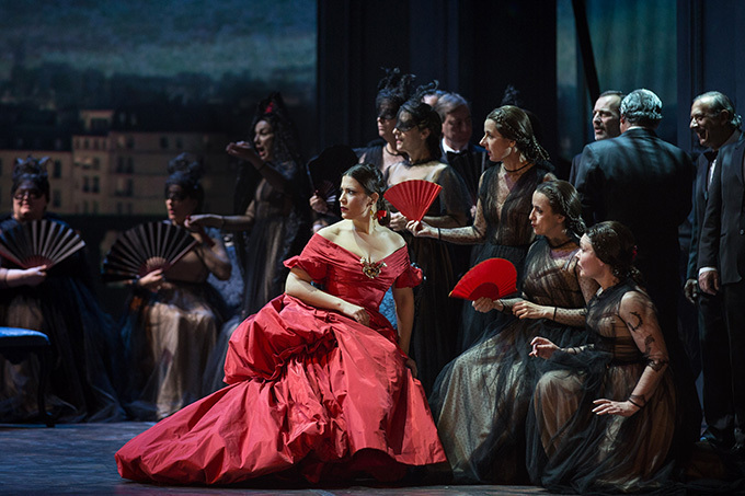 ソフィア・コッポラ初演出のオペラ『椿姫』を上映、ヴァレンティノが衣装デザイン｜写真1