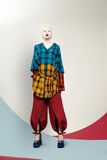 パメオ ポーズ 17年秋コレクション -三姉妹 ”かしまし娘”たちが魅せるフォールルック｜写真9