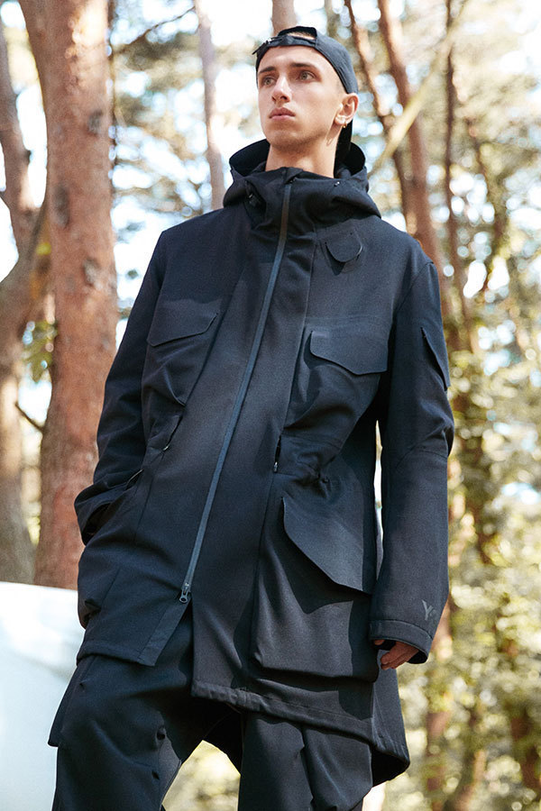 Y-3の2017年秋冬ウェア＆スニーカー - ブラックを主役にした近未来的