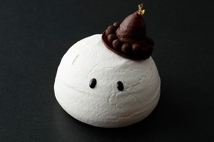 パレスホテル東京のハロウィンメニュー、魔女の帽子がアクセントのケーキやお化けモチーフのパン｜写真3