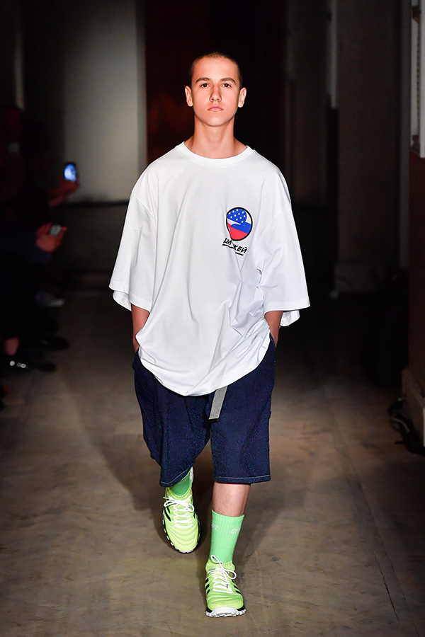 ゴーシャ ラブチンスキー(Gosha Rubchinskiy) 2018年春夏メンズコレクション  - 写真10