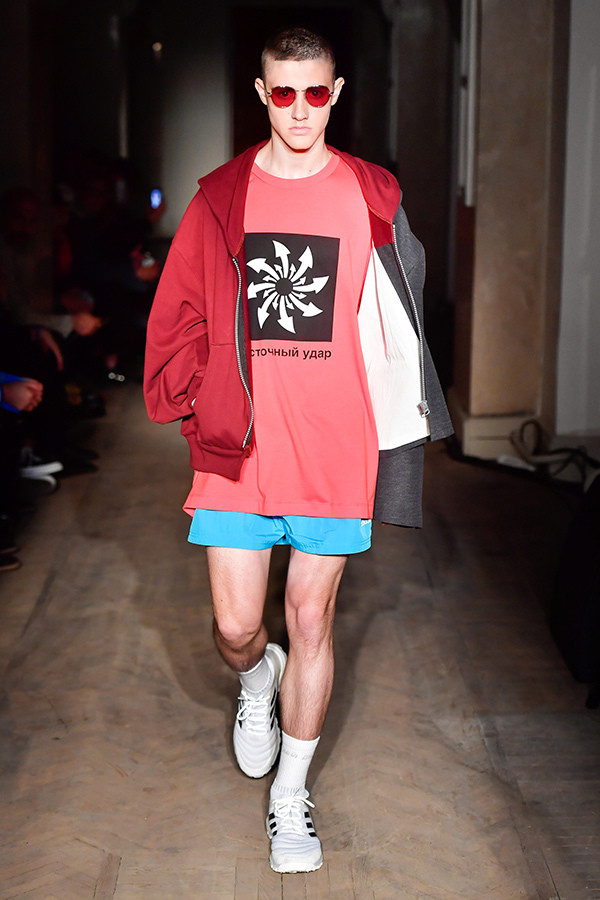 ゴーシャ ラブチンスキー(Gosha Rubchinskiy) 2018年春夏メンズコレクション  - 写真13