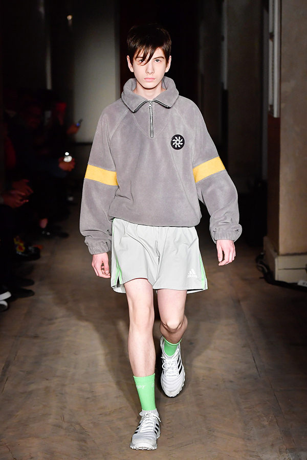 ゴーシャ ラブチンスキー(Gosha Rubchinskiy) 2018年春夏メンズコレクション  - 写真15