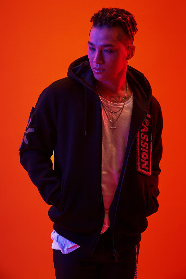 写真10 Bigbangのsol フェンディ主催イベントで18年春夏メンズコレクションを着用 ファッションプレス 写真10 Bigbangのsol フェンディ主催イベントで18年春夏メンズコレクションを着用 ファッションプレス