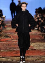 Y-3(ワイスリー) 2012-13年秋冬コレクション - 遊牧民からインスパイアされた伝統とモダニティの融合｜写真46