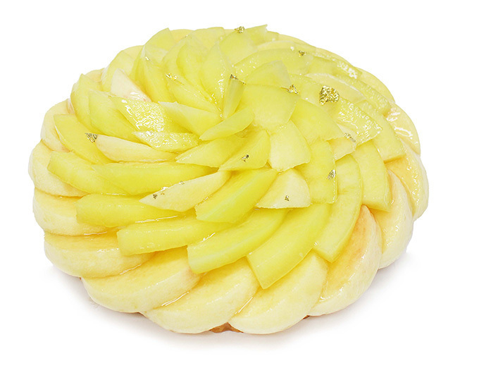 カフェコムサから、国産の白桃をたっぷり使った限定ケーキが登場 - メロンやいちじくを合わせて | 写真