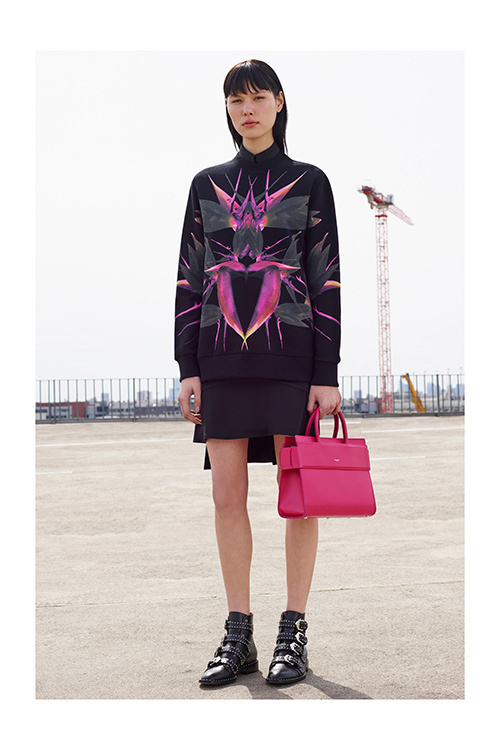 2025年最新】極楽鳥花 GIVENCHYの人気アイテム - メルカリ