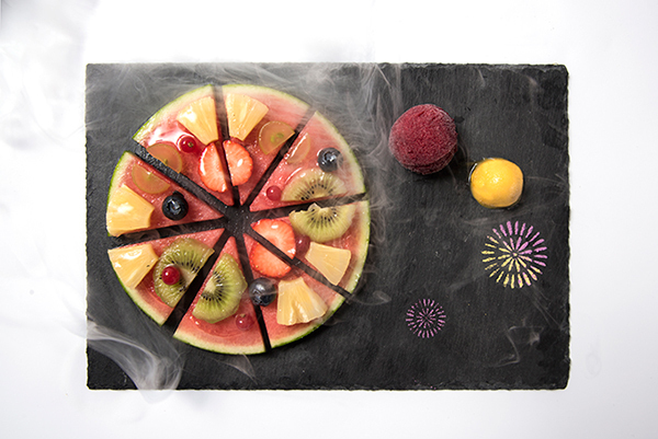 映画『打ち上げ花火、下から見るか？横から見るか？』コラボカフェが池袋・名古屋パルコにオープン