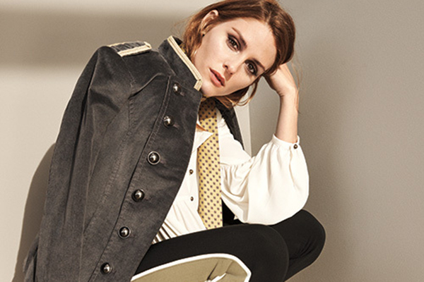 バナナ・リパブリック×オリヴィア・パレルモのコラボウェア、ミリタリー×ボヘミアンなコートやスカート