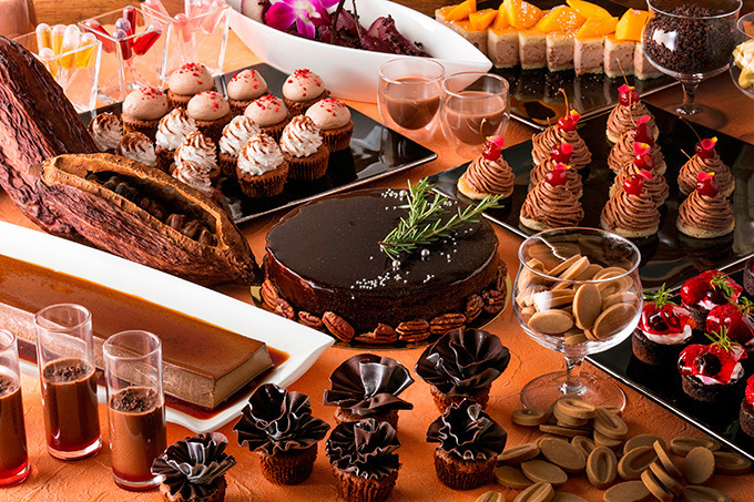 チョコレートデザートのブッフェ、ヒルトン小田原リゾート＆スパで開催 - チョコムースやケーキを堪能 | 写真
