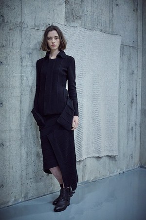 ラグネ キカス フォー ヨウジヤマモト(RAGNE KIKAS for YOHJI YAMAMOTO) 2016-17年秋冬 ウィメンズコレクション  - 写真9