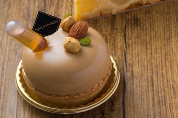 「洋梨＆木の実のタルト」