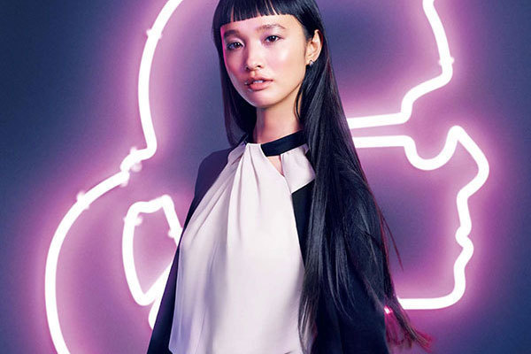 カール・ラガーフェルド×そごう・西武 第3弾、VANSスニーカー＆フォッシルのネコ型時計が新登場