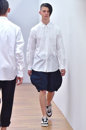 コム デ ギャルソン・シャツ 2018年春夏コレクション - 緻密なパズルの完成形｜写真28