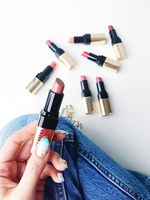 ボビイ ブラウンの人気リップに新色 - ひと塗りで美発色＆長時間保湿｜写真5