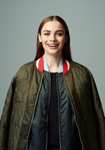 キューン(CUNE) クズ野菜と死んだ甘海老の蒸鶏 ステンレス製のネジを添えて｜写真2