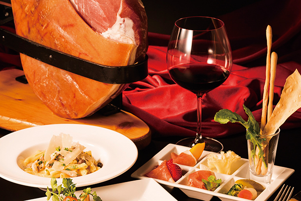 ウイスキー｜「ボージョレー・ナイト2017」オリエンタルホテル 東京ベイで、飲み放題のボージョレーを特製料理と