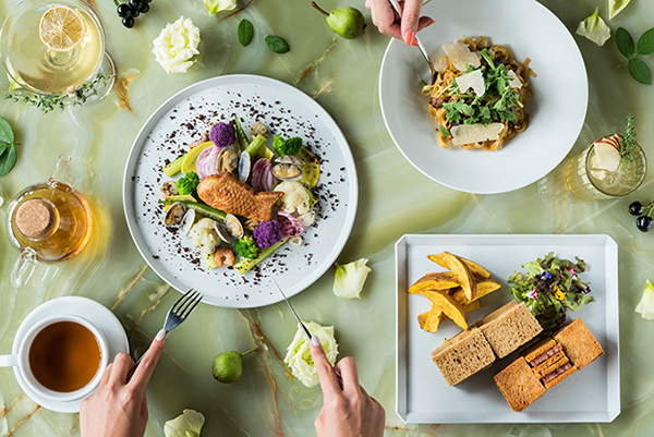 「ザ フラワーテーブル」