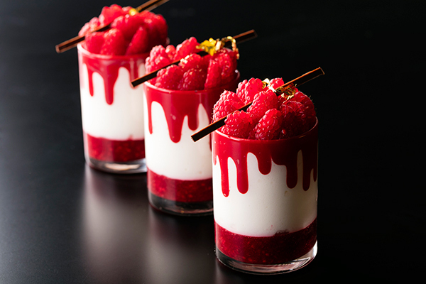 ヒルトン東京「黒い王冠」