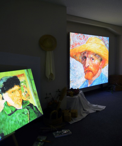 ゴッホのデジタルアート展が青山にて開催、揺れる“ひまわり”や瞬きするゴッホを3D技術で表現｜写真6