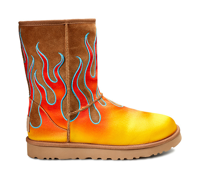 中古・古着通販】UGG (アグ) JEREMY SCOTT (ジェレミースコット) CLASSIC SHORT FLAMES ベージュ  サイズ:23㎝｜ブランド・古着通販 トレファク公式【TREFAC FASHION】スマホサイト