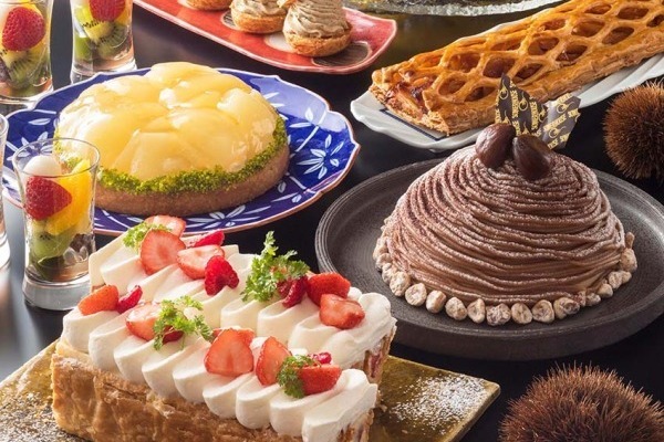 とちおとめ｜夜のスイーツブッフェ「スィートジャーニー」横浜ベイホテル東急で、抹茶など日本の食材を使ったデザート